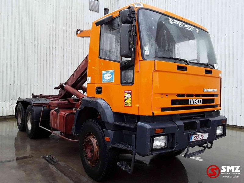 Iveco Trakker 260 E 34 6x4 francais - Caminhão transportador de contêineres/ Caixa móvel: foto 1 Iveco Trakker 260 E 34 6x4 francais - Caminhão transportador de contêineres/ Caixa móvel: foto 1
