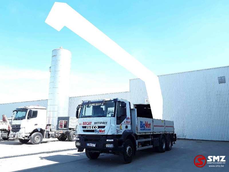 Iveco Trakker 360 Palfinger Pk18002 4+remote - Camião de caixa aberta/ Plataforma, Caminhão grua: foto 3 Iveco Trakker 360 Palfinger Pk18002 4+remote - Camião de caixa aberta/ Plataforma, Caminhão grua: foto 3
