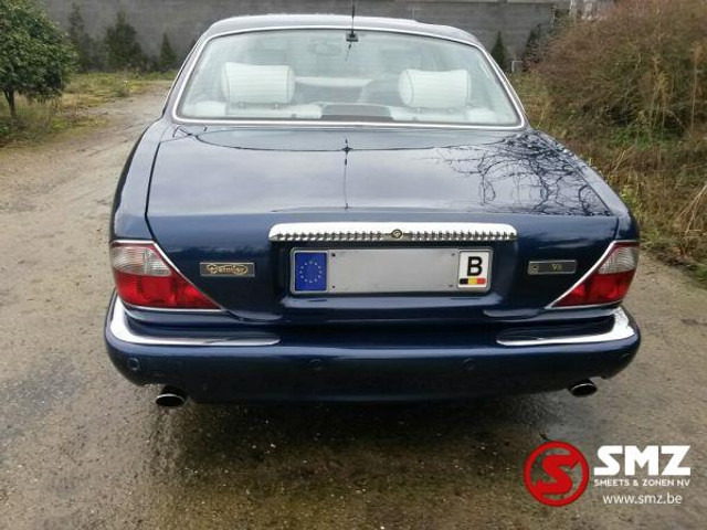 Jaguar Daimler V 8 105000 km TOP einselsitze - Automóvel: foto 2 Jaguar Daimler V 8 105000 km TOP einselsitze - Automóvel: foto 2