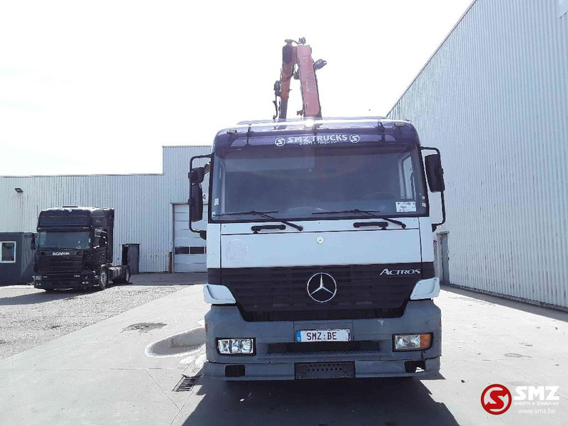 Mercedes-Benz Actros 1831 Atlas Ak140.1A4+remote lames steel 165000km - Camião de caixa aberta/ Plataforma, Caminhão grua: foto 2 Mercedes-Benz Actros 1831 Atlas Ak140.1A4+remote lames steel 165000km - Camião de caixa aberta/ Plataforma, Caminhão grua: foto 2