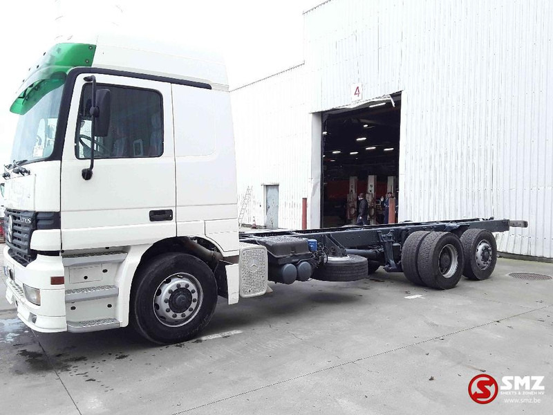 Mercedes-Benz Actros 2535 - Caminhão chassi: foto 5 Mercedes-Benz Actros 2535 - Caminhão chassi: foto 5