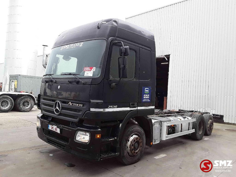 Mercedes-Benz Actros 2536 - Caminhão chassi: foto 3 Mercedes-Benz Actros 2536 - Caminhão chassi: foto 3