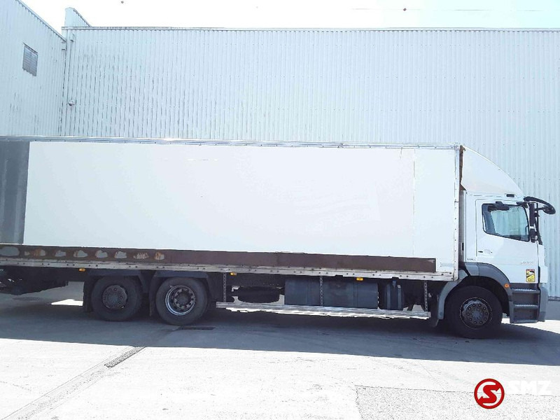 Mercedes-Benz Axor 2533 6x2 manual airco - Caminhão furgão: foto 4 Mercedes-Benz Axor 2533 6x2 manual airco - Caminhão furgão: foto 4