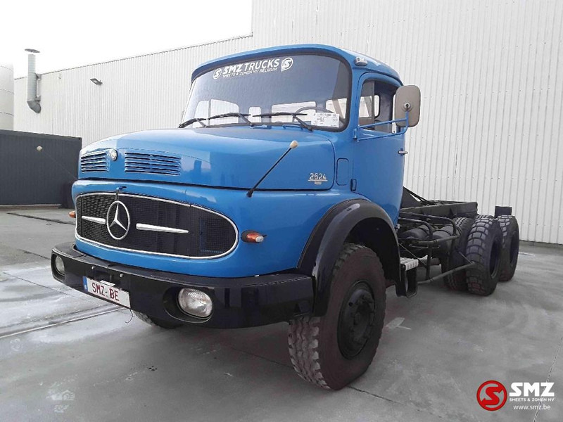 Mercedes-Benz LAK 2624 Restauriert - Caminhão chassi: foto 3 Mercedes-Benz LAK 2624 Restauriert - Caminhão chassi: foto 3