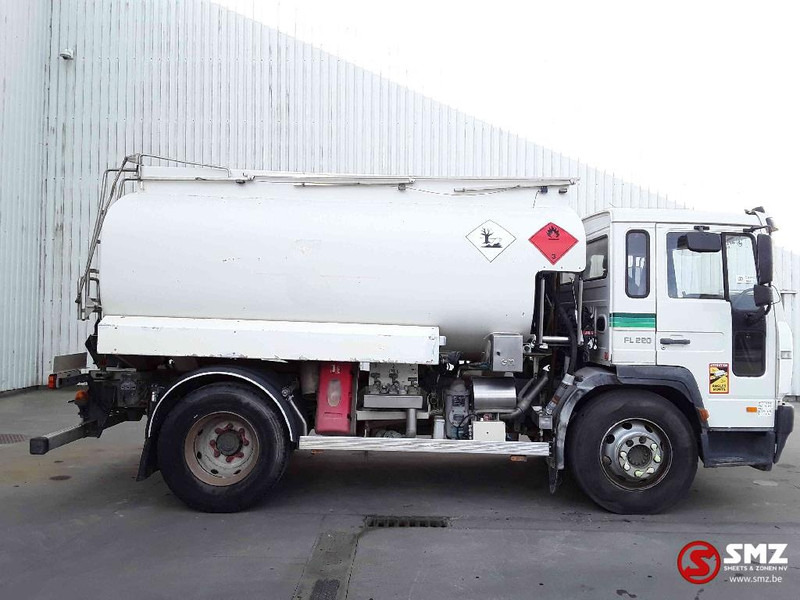 Volvo FL6 220 10000L lames - Caminhão tanque: foto 4 Volvo FL6 220 10000L lames - Caminhão tanque: foto 4