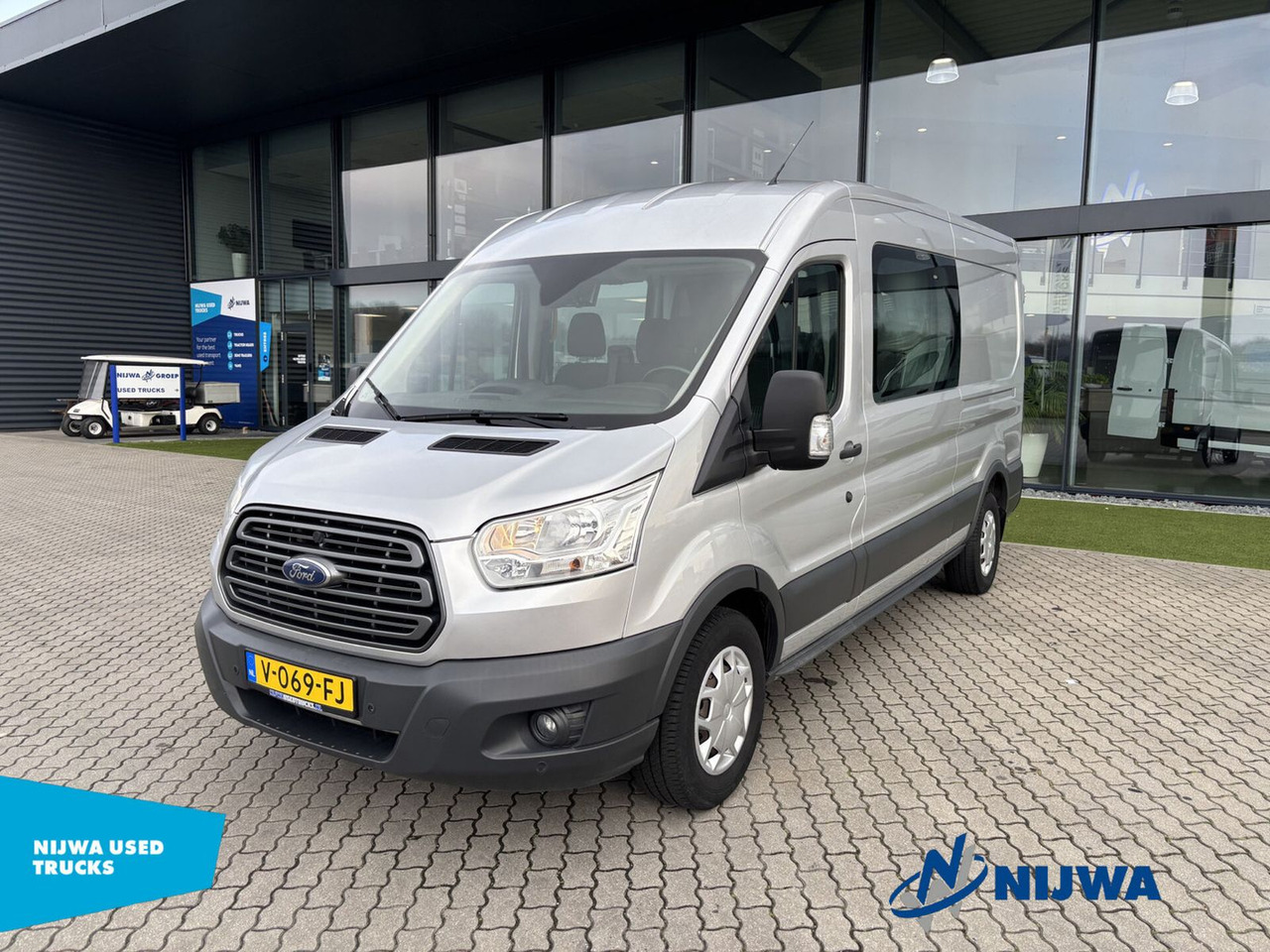 Ford Transit 130 L3H2 Dubbele cabine + Trekhaak - Furgão compacto, Carrinha cabine dupla: foto 1 Ford Transit 130 L3H2 Dubbele cabine + Trekhaak - Furgão compacto, Carrinha cabine dupla: foto 1