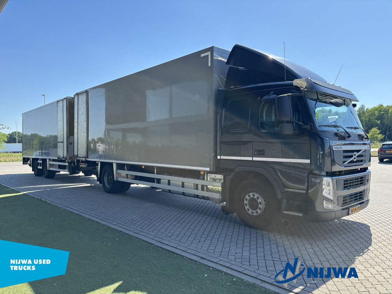 Volvo FM 330 4x2 I.C.M. HERTOGHS Aanhangwagen - Caminhão furgão: foto 2 Volvo FM 330 4x2 I.C.M. HERTOGHS Aanhangwagen - Caminhão furgão: foto 2