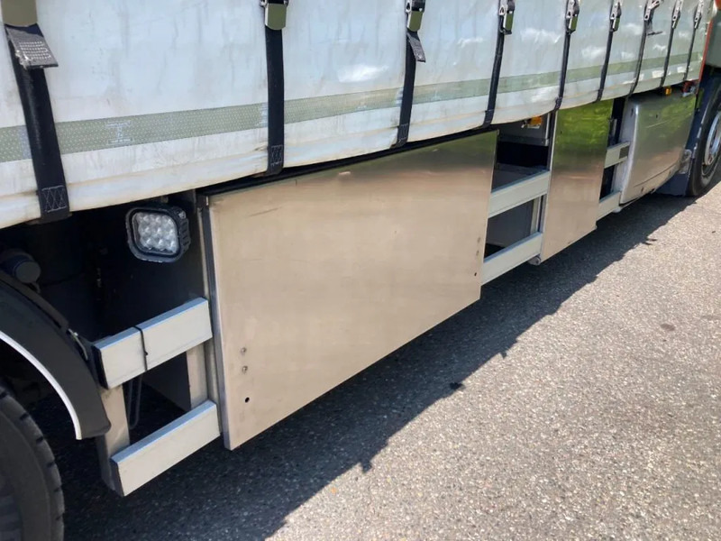 Caminhão furgão DAF CF 410 FA Euro6 Schuifzeilen vooras 9,0 ton: foto 11