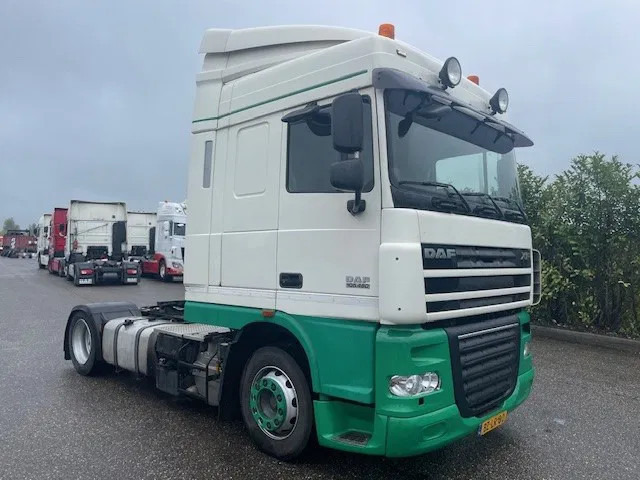DAF XF 105.460 FT Low Deck - Tractor: foto 1 DAF XF 105.460 FT Low Deck - Tractor: foto 1