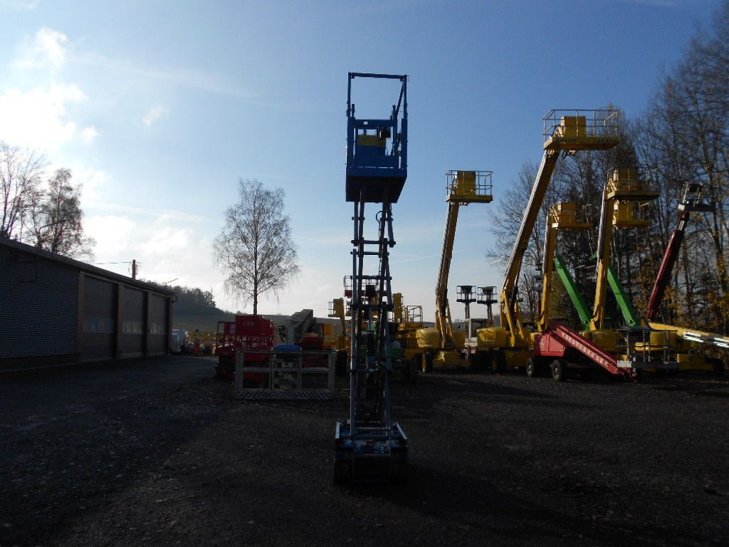 Genie GS 1330, Scherenarbeitsbühne Genie 5,9 m Genie GS 1330, Scherenarbeitsbühne Genie 5,9 m - Plataforma de Tijera/ Plataforma de tesoura: foto 3 Genie GS 1330, Scherenarbeitsbühne Genie 5,9 m Genie GS 1330, Scherenarbeitsbühne Genie 5,9 m - Plataforma de Tijera/ Plataforma de tesoura: foto 3