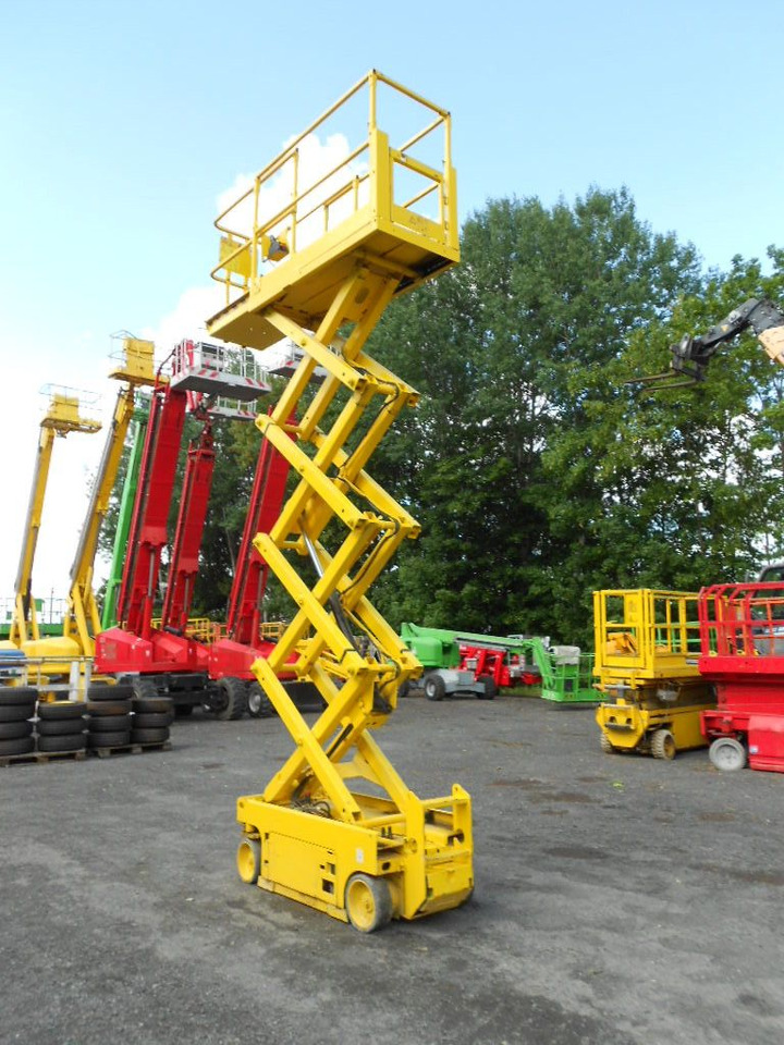Genie GS 1930, Scherenarbeitsbühne Genie 8 m - Caminhão com plataforma aérea: foto 4 Genie GS 1930, Scherenarbeitsbühne Genie 8 m - Caminhão com plataforma aérea: foto 4