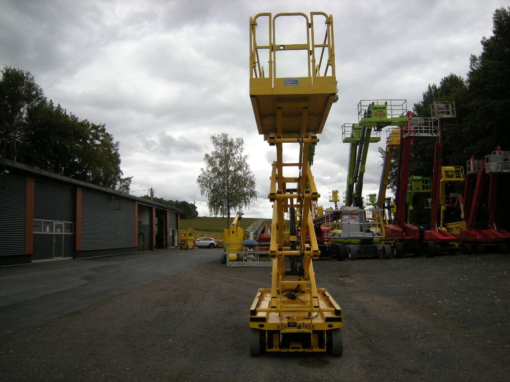 Genie GS 2646, Scherenarbeitsbühne Genie 9,9 m - Caminhão com plataforma aérea: foto 3 Genie GS 2646, Scherenarbeitsbühne Genie 9,9 m - Caminhão com plataforma aérea: foto 3