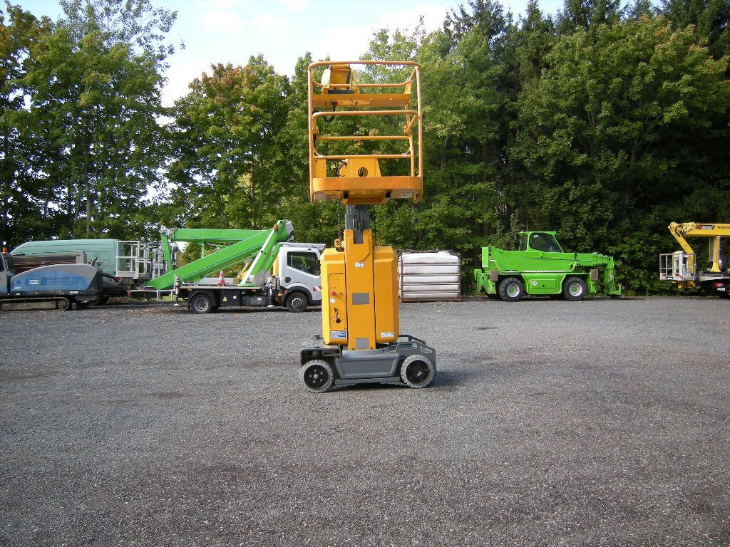 Haulotte Arbeitsbühne Haulotte Star 10, AH 10 m - Caminhão com plataforma aérea: foto 4 Haulotte Arbeitsbühne Haulotte Star 10, AH 10 m - Caminhão com plataforma aérea: foto 4