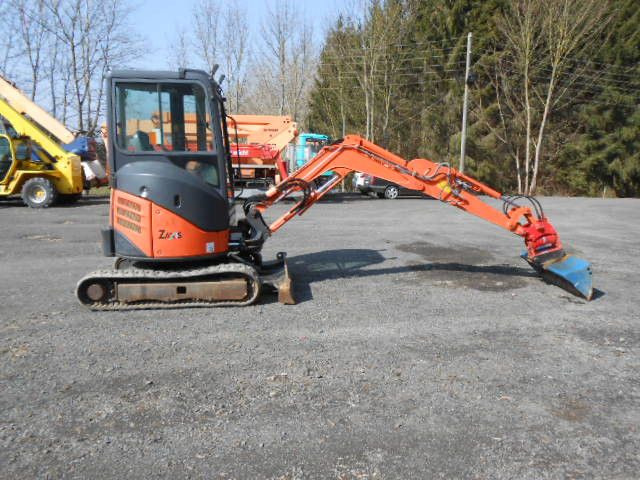 Hitachi ZX22U-2CLR , Powertilt - Mini escavadeira: foto 5 Hitachi ZX22U-2CLR , Powertilt - Mini escavadeira: foto 5