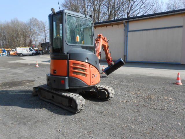 Hitachi ZX22U-2CLR , Powertilt - Mini escavadeira: foto 4 Hitachi ZX22U-2CLR , Powertilt - Mini escavadeira: foto 4