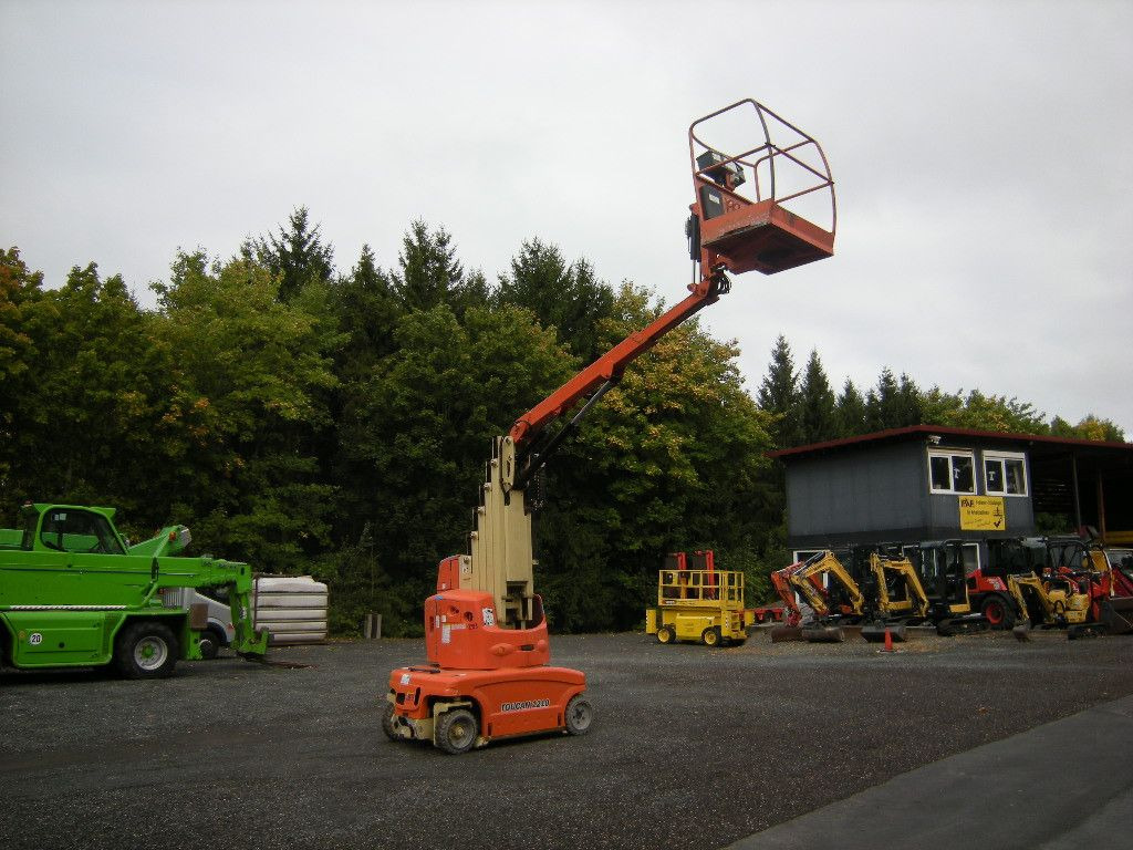 JLG Arbeitsbühne, JLG Toucan 1210, AH 12m - Caminhão com plataforma aérea: foto 4 JLG Arbeitsbühne, JLG Toucan 1210, AH 12m - Caminhão com plataforma aérea: foto 4