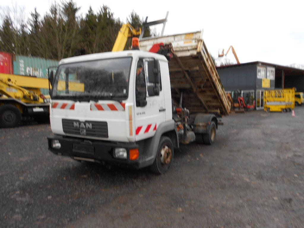 MAN MAN LE8.150 mit Palfinger PKG7001 - Caminhão basculante, Caminhão grua: foto 5 MAN MAN LE8.150 mit Palfinger PKG7001 - Caminhão basculante, Caminhão grua: foto 5