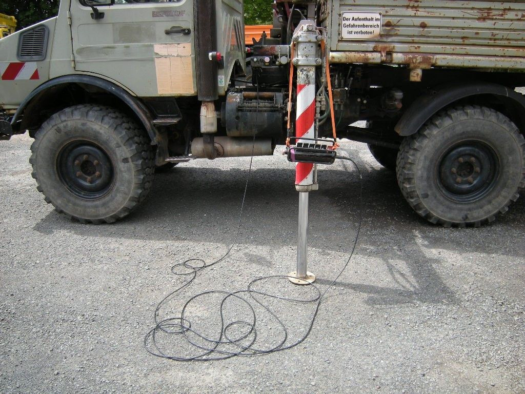 Unimog U1250 mit Kran - Furgão basculante: foto 4 Unimog U1250 mit Kran - Furgão basculante: foto 4