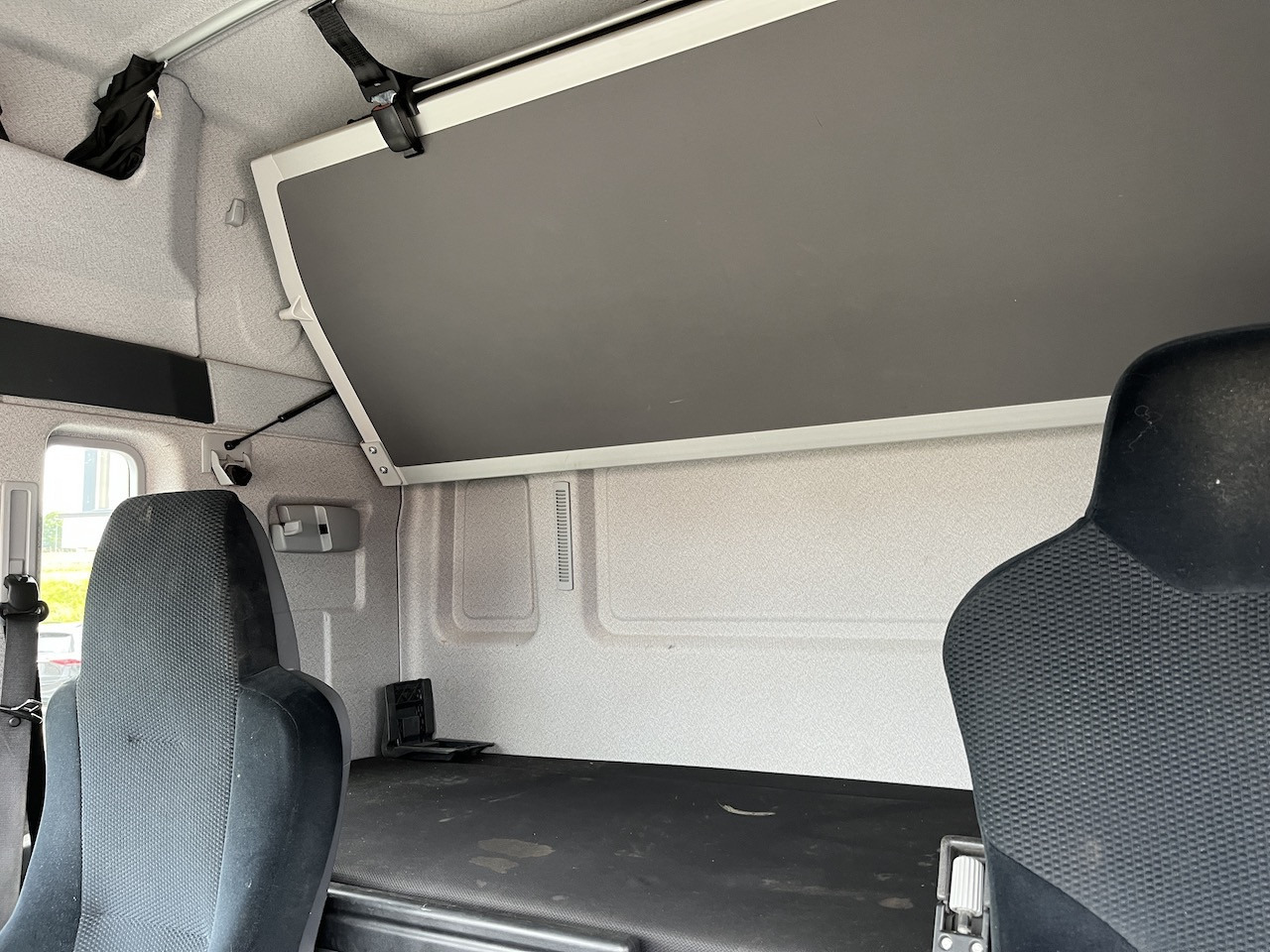 MAN TGL 8.220 4x2 Pritsche AHK - Furgão caixa aberta: foto 3 MAN TGL 8.220 4x2 Pritsche AHK - Furgão caixa aberta: foto 3