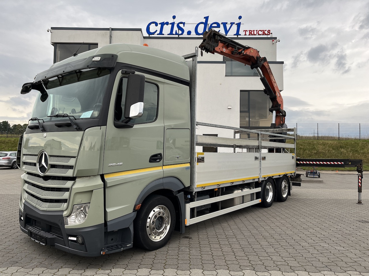 Mercedes-Benz Actros 2545 6x2 Atlas 265-A6 Lenk- Liftachse - Camião de caixa aberta/ Plataforma, Caminhão grua: foto 1 Mercedes-Benz Actros 2545 6x2 Atlas 265-A6 Lenk- Liftachse - Camião de caixa aberta/ Plataforma, Caminhão grua: foto 1