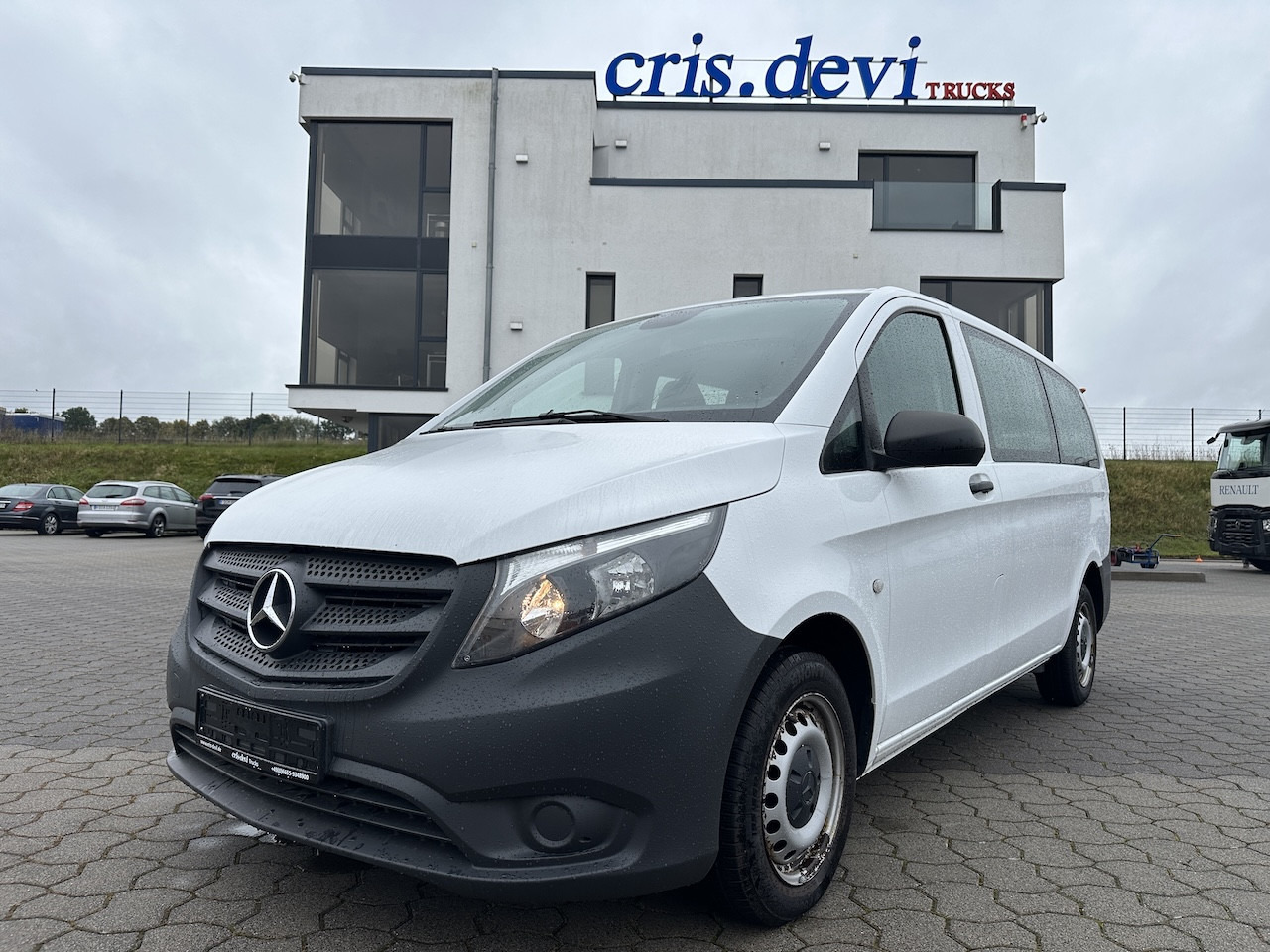 Mercedes-Benz Vito 111 CDI   9 Sitzer   BT   FSE   Klima   Tempomat   Radio - Furgão de passageiros: foto 1 Mercedes-Benz Vito 111 CDI   9 Sitzer   BT   FSE   Klima   Tempomat   Radio - Furgão de passageiros: foto 1