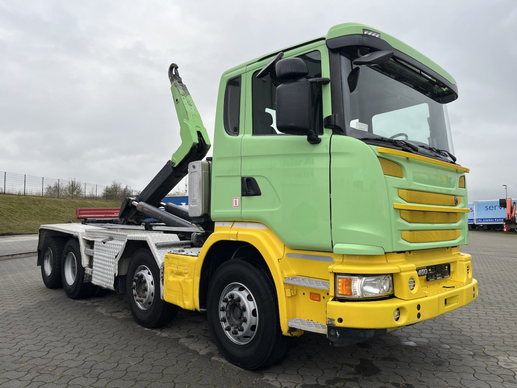 Fotografia de interior 3: Caminhão polibenne Scania G 450 8x4  Trösch Abrollkipper