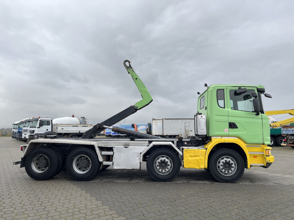 Fotografia de interior 2: Caminhão polibenne Scania G 450 8x4  Trösch Abrollkipper