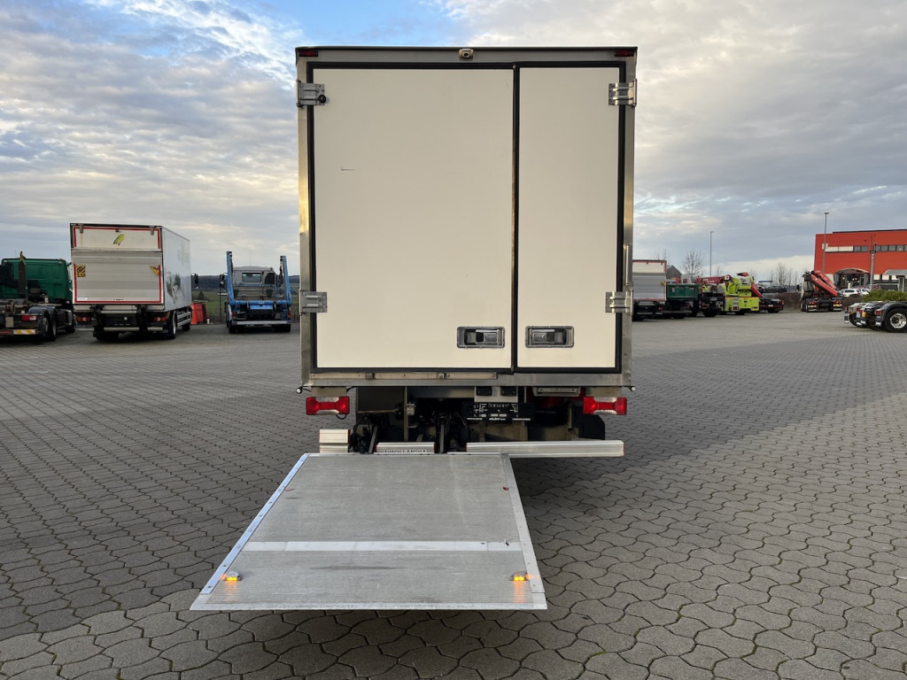Iveco 70C18 Daily Kühlkoffer mit Ladebordwand Konvekta - Veículo comercial: foto 3 Iveco 70C18 Daily Kühlkoffer mit Ladebordwand Konvekta - Veículo comercial: foto 3