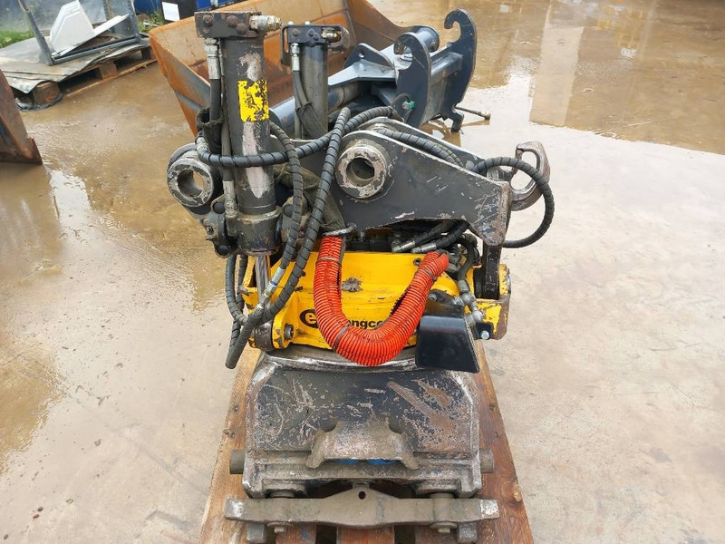 Engcon EC219 - Tiltrotator de Máquina de construção: foto 1 Engcon EC219 - Tiltrotator de Máquina de construção: foto 1