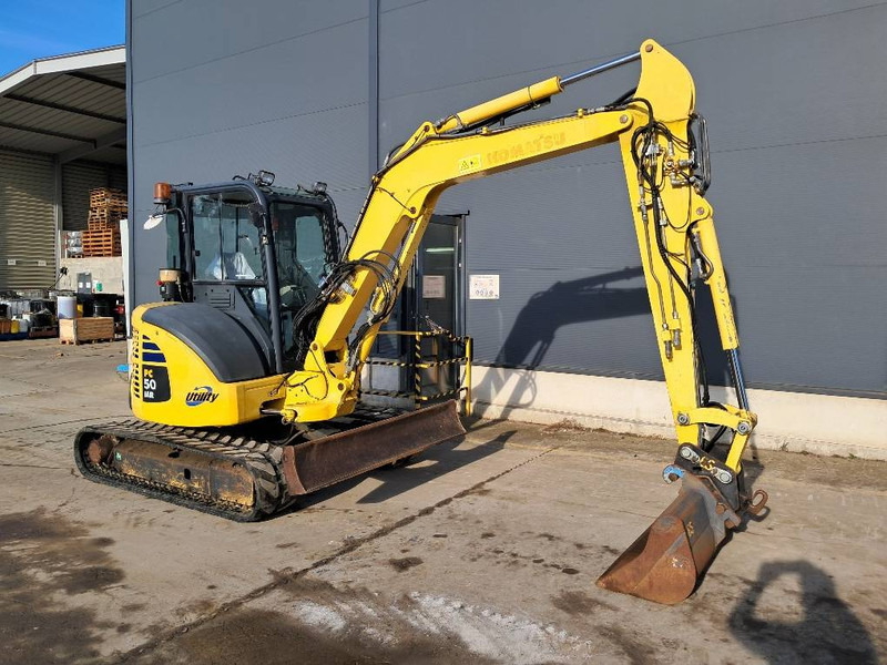Komatsu PC50MR-2 - Mini escavadeira: foto 1 Komatsu PC50MR-2 - Mini escavadeira: foto 1