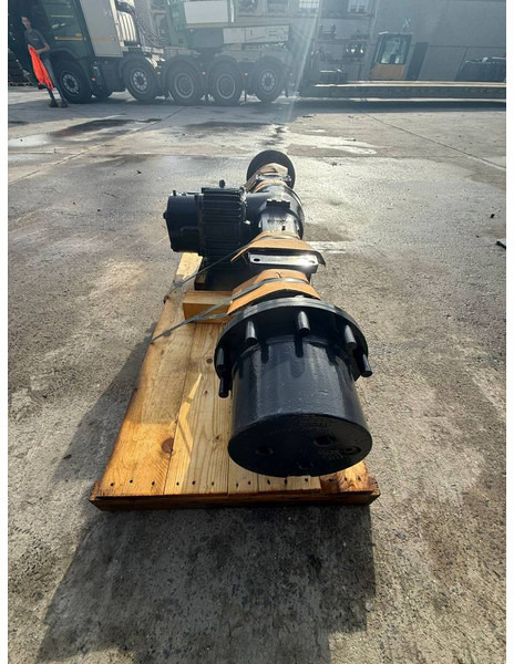 Komatsu PW140-7 REAR AXLE ASSEMBLY 20E-22-32000 - Eixo e peças de Máquina de construção: foto 5 Komatsu PW140-7 REAR AXLE ASSEMBLY 20E-22-32000 - Eixo e peças de Máquina de construção: foto 5