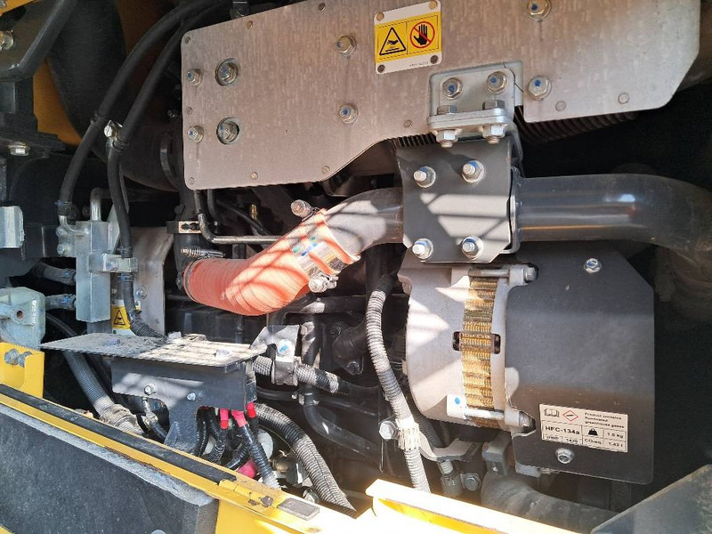 Komatsu WA380-8E0 - Carregadeira de rodas: foto 4 Komatsu WA380-8E0 - Carregadeira de rodas: foto 4