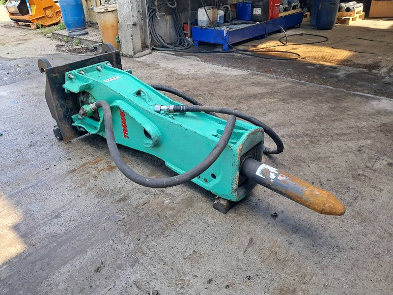 MONTABERT M900 - Martelo hidráulico de Máquina de construção: foto 1 MONTABERT M900 - Martelo hidráulico de Máquina de construção: foto 1