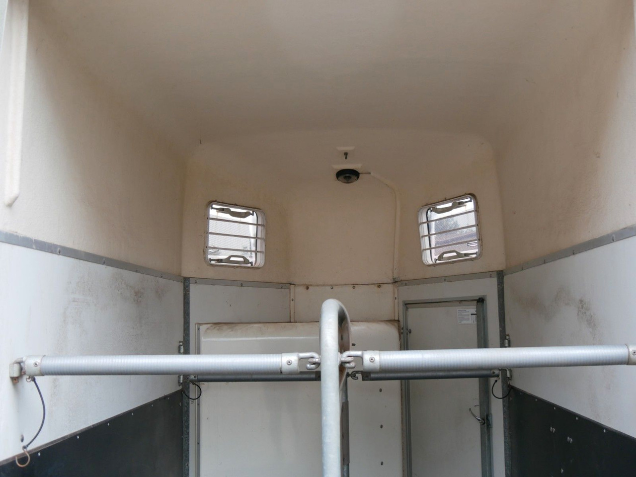 Böckmann Duo mit Sattelkammer - Reboque transporte de gado: foto 5 Böckmann Duo mit Sattelkammer - Reboque transporte de gado: foto 5