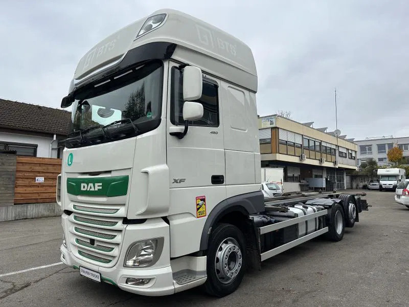 DAF XF 106 2 x 450 SSC 6X2 Jumbo Multiwechsl VANTEC - Caminhão transportador de contêineres/ Caixa móvel: foto 1 DAF XF 106 2 x 450 SSC 6X2 Jumbo Multiwechsl VANTEC - Caminhão transportador de contêineres/ Caixa móvel: foto 1