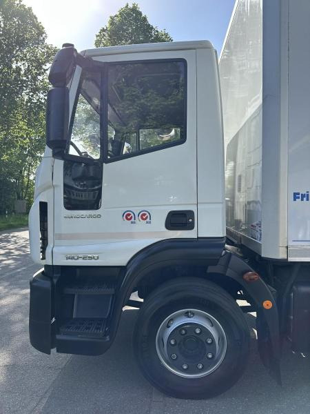 Iveco Eurocargo 140-250 Tiefkühl Multitemp - Caminhão frigorífico: foto 3 Iveco Eurocargo 140-250 Tiefkühl Multitemp - Caminhão frigorífico: foto 3