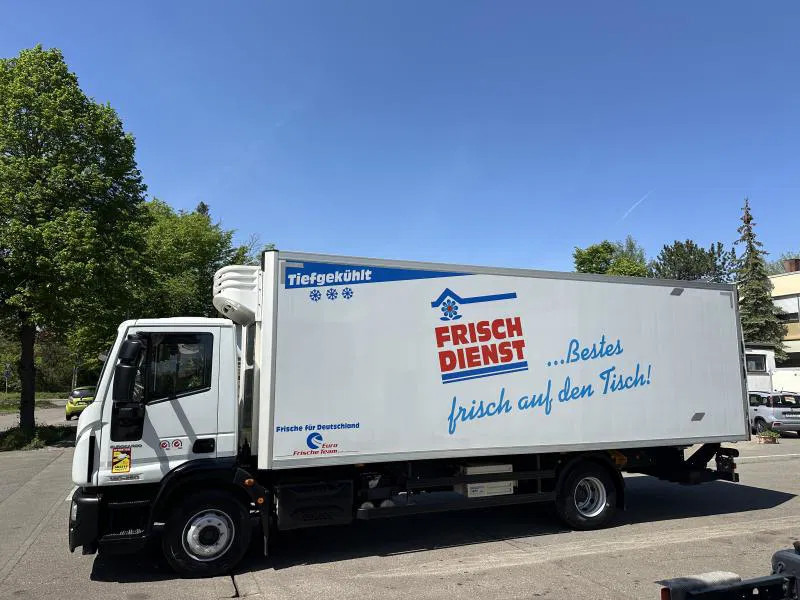 Iveco Tiefkühl Mitsubishi TDJ 300 Klima Tiefkühl Mitsubishi TDJ 300 Klima - Caminhão frigorífico: foto 2 Iveco Tiefkühl Mitsubishi TDJ 300 Klima Tiefkühl Mitsubishi TDJ 300 Klima - Caminhão frigorífico: foto 2