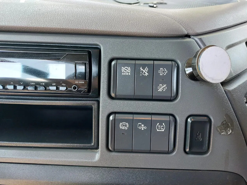 Tractor DAF XF 106 530 SSC Intarder ALCOA Standard: foto 18