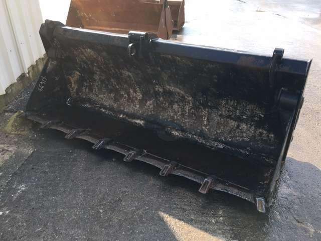 2350mm - Balde para carregadeiras: foto 1 2350mm - Balde para carregadeiras: foto 1