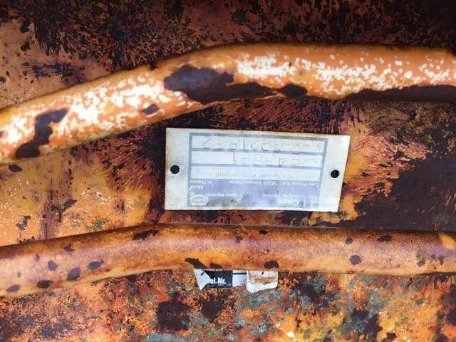 CASE 2340mm - Type tractopelle - Balde para carregadeiras: foto 4 CASE 2340mm - Type tractopelle - Balde para carregadeiras: foto 4