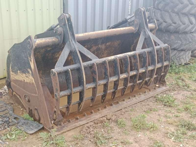 MAGSI 3800 Litres - Mâchoires - Balde para carregadeiras: foto 1 MAGSI 3800 Litres - Mâchoires - Balde para carregadeiras: foto 1