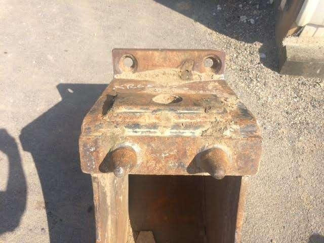 MECALAC 340 - 8/10/11/12 - Balde escavadora: foto 4 MECALAC 340 - 8/10/11/12 - Balde escavadora: foto 4