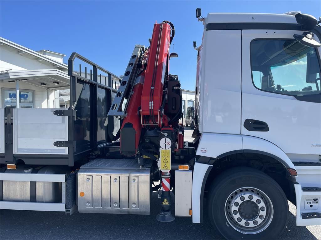Mercedes-Benz ACTROS 2532L 6x2 - Caminhão grua: foto 3 Mercedes-Benz ACTROS 2532L 6x2 - Caminhão grua: foto 3