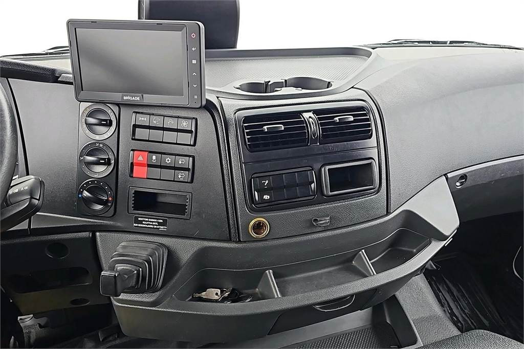 Caminhão furgão Mercedes-Benz ATEGO 1224L: foto 13