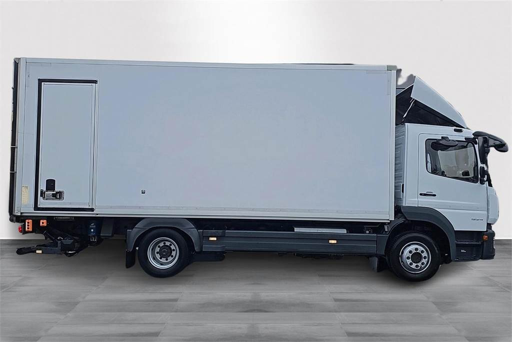 Mercedes-Benz ATEGO 1224L - Caminhão furgão: foto 5 Mercedes-Benz ATEGO 1224L - Caminhão furgão: foto 5