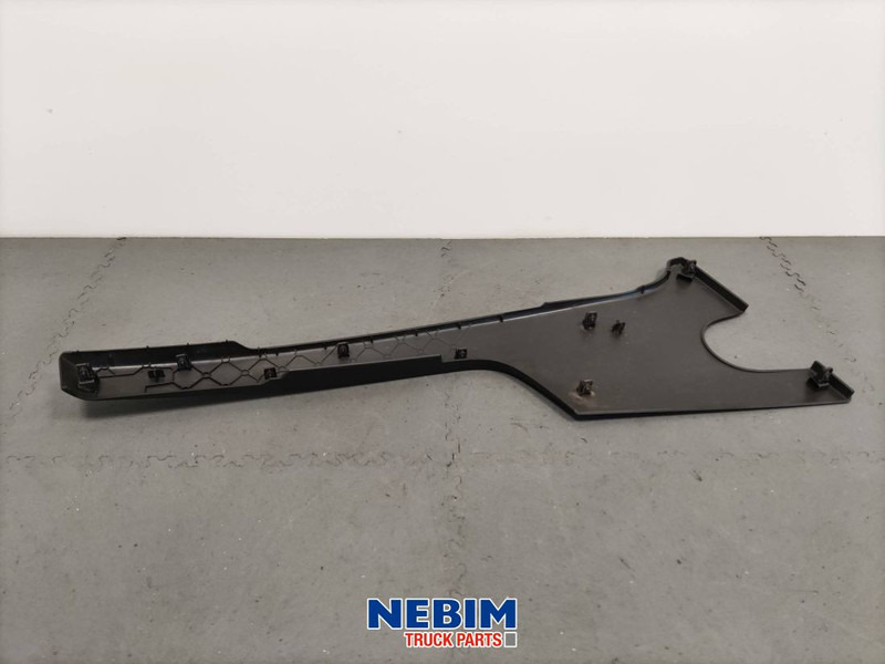 Volvo Volvo - 82475961 - Afdekkap deurpaneel rechts FM - Peça de reposição de Caminhão: foto 2 Volvo Volvo - 82475961 - Afdekkap deurpaneel rechts FM - Peça de reposição de Caminhão: foto 2