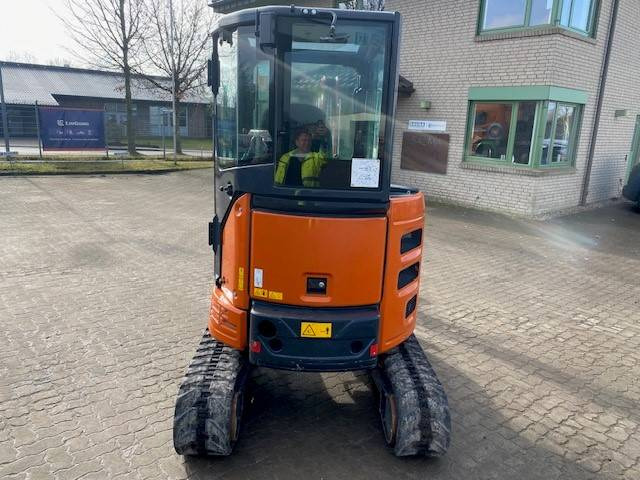 Hitachi ZX 26 U-6 MIETE / RENTAL (12002050) - Mini escavadeira: foto 4 Hitachi ZX 26 U-6 MIETE / RENTAL (12002050) - Mini escavadeira: foto 4