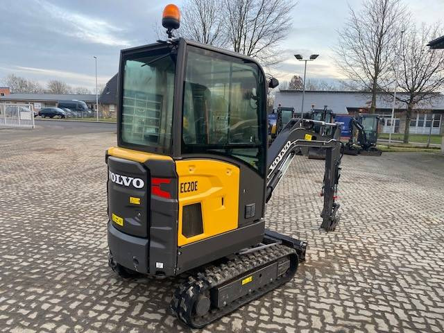 Volvo EC 20 E MIETE / RENTAL (12001812) - Mini escavadeira: foto 4 Volvo EC 20 E MIETE / RENTAL (12001812) - Mini escavadeira: foto 4