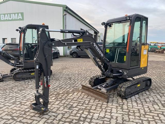 Volvo EC 20 E MIETE / RENTAL (12001812) - Mini escavadeira: foto 1 Volvo EC 20 E MIETE / RENTAL (12001812) - Mini escavadeira: foto 1