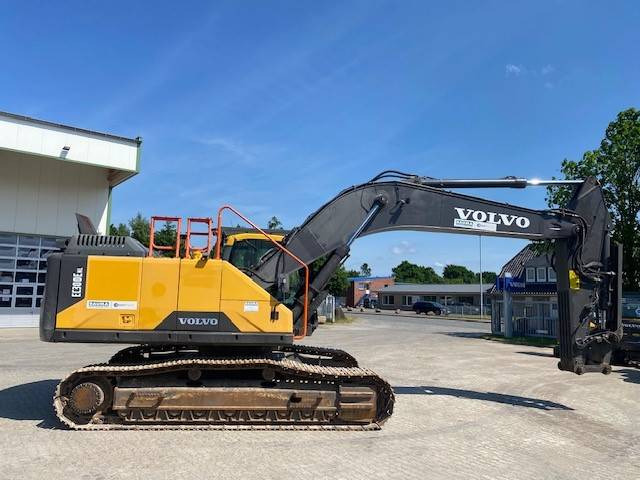 Volvo EC 300 E NL new engine MIETE / RENTAL (12002174) - Escavadora de rastos: foto 5 Volvo EC 300 E NL new engine MIETE / RENTAL (12002174) - Escavadora de rastos: foto 5